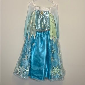 Disney Original Elsa Dress 👗 From The 🎥 Frozen